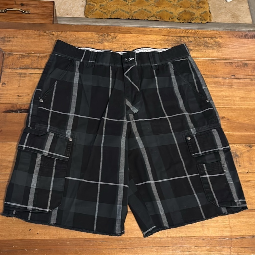 OP vintage men’s cargo style shorts , size 36
